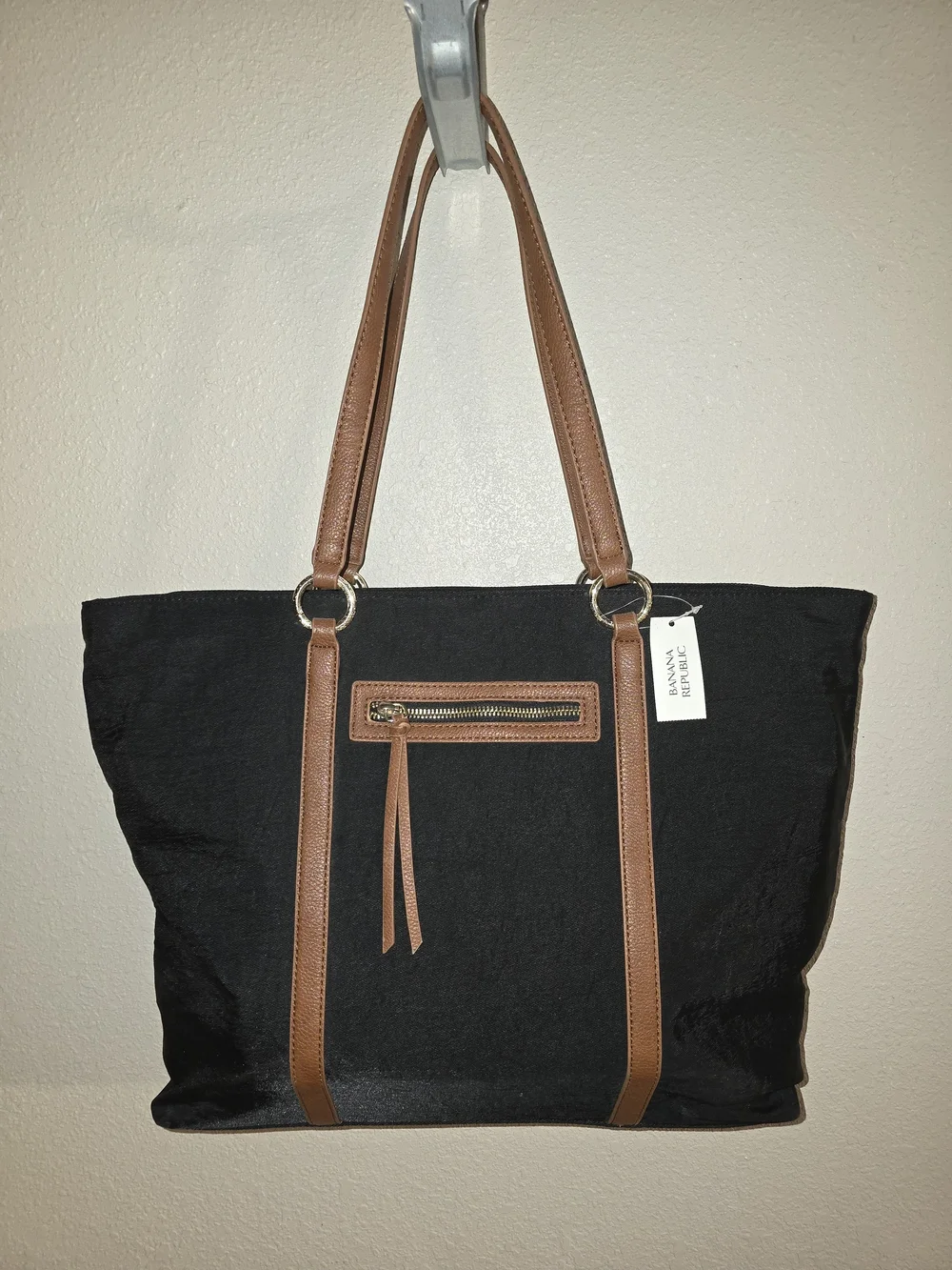 NWT Banana Republic Black Tote Bag – Spacious Everyday Carry